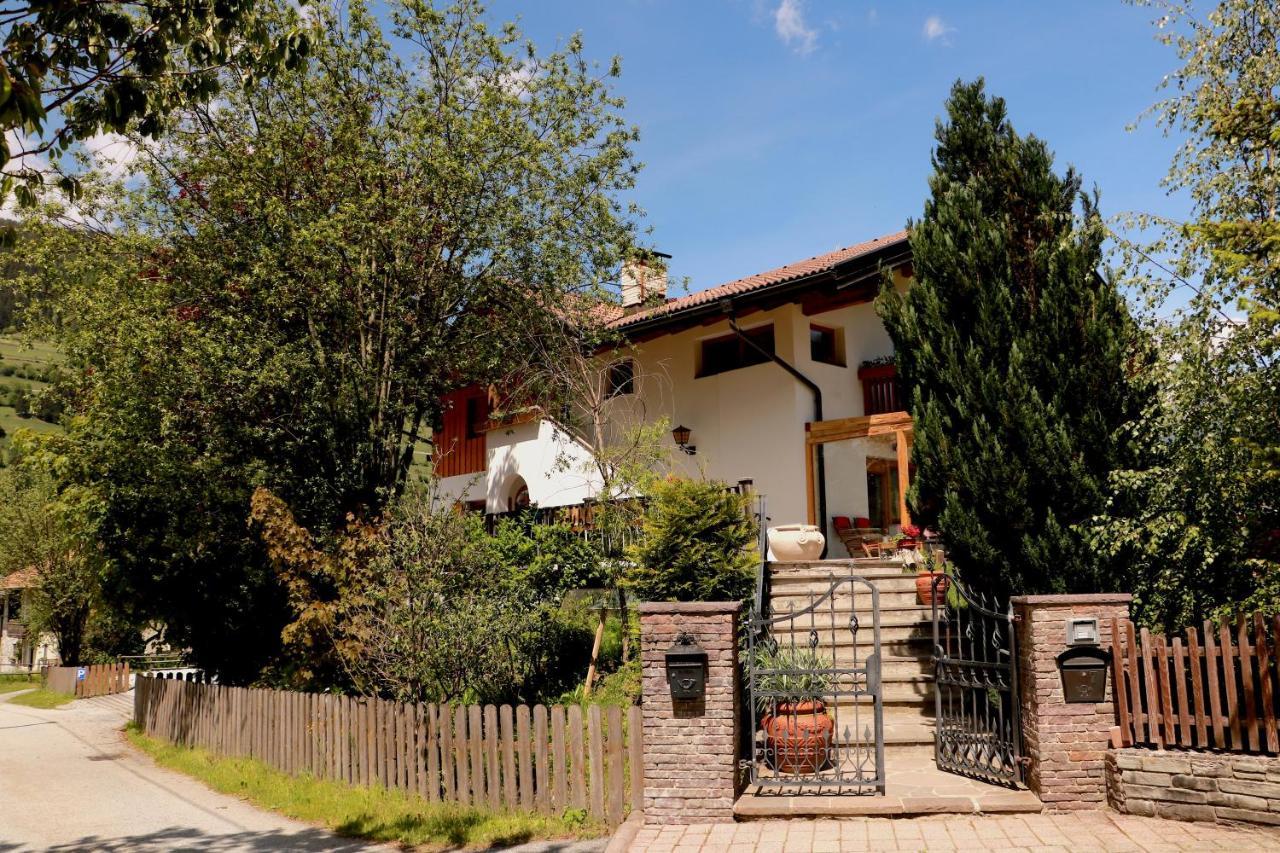 B&B Fruehlingsheim Racines Exterior foto