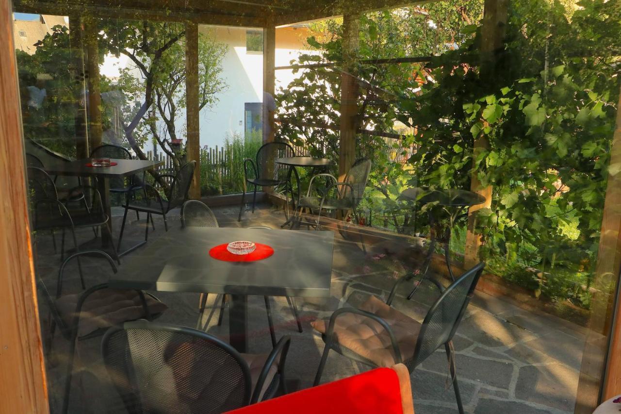 B&B Fruehlingsheim Racines Exterior foto